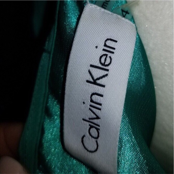 Exquisite Calvin Klein Dress. Beautiful Aqua Waves - Picture 5 of 5